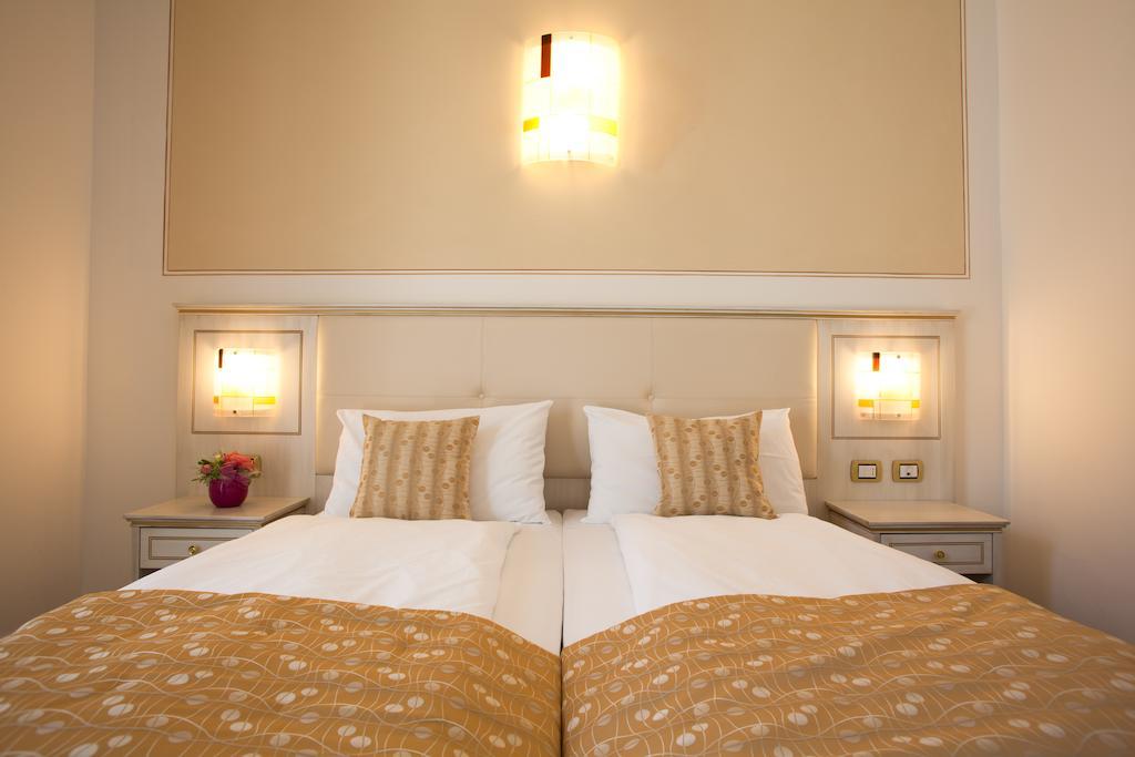Hotel Lido Blu - Surf & Bike 토르볼레 외부 사진